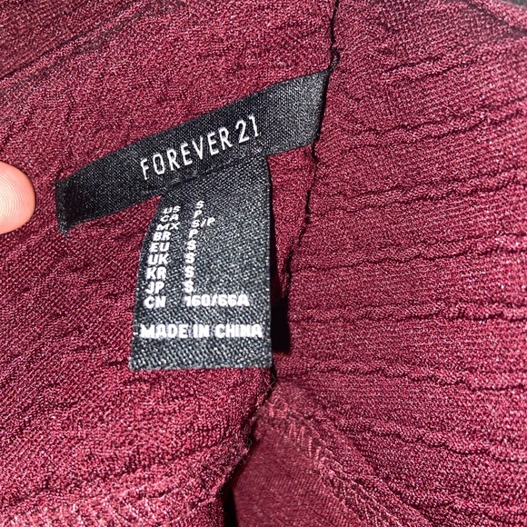 Forever 21 stretchy skirt! - Picture 3 of 3